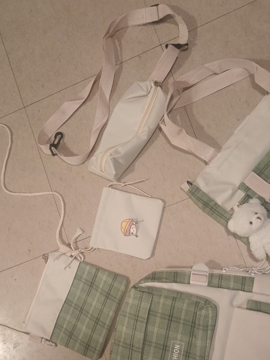 Green Plaid Backpack & Tote Set - Fashion Patch Teddy Bear Keychain Accessories - Picture 4 of 8